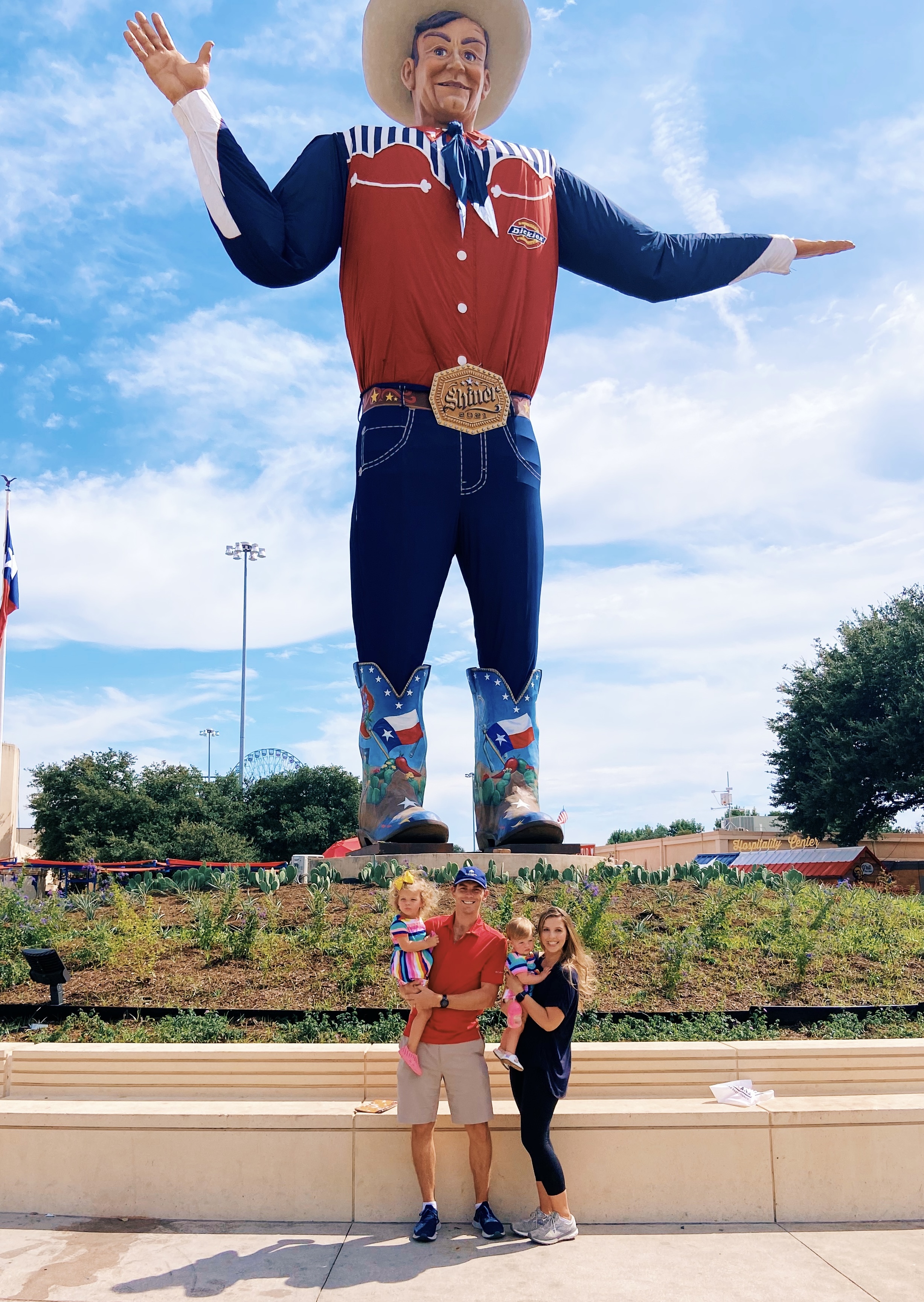 State Fair of Texas Family Picture with Big Tex